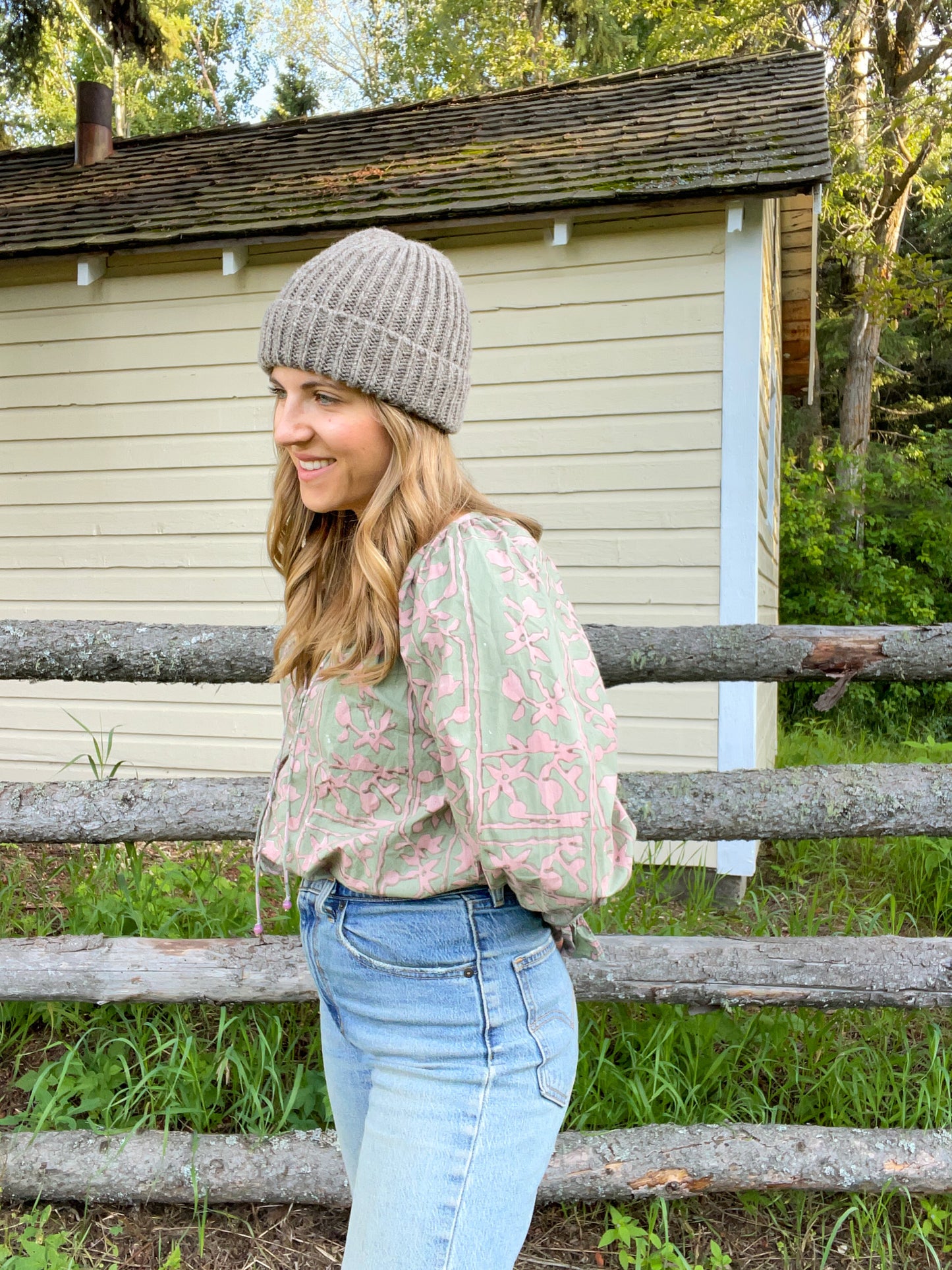 Willow Toque – Ribbed wool beanie in natural undyed wool, handmade in Alberta